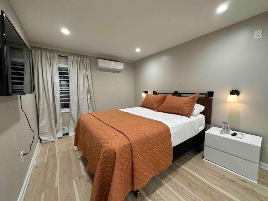 Spacious 3br Detach House W/parking In Quiet Area Hébergement de vacances *